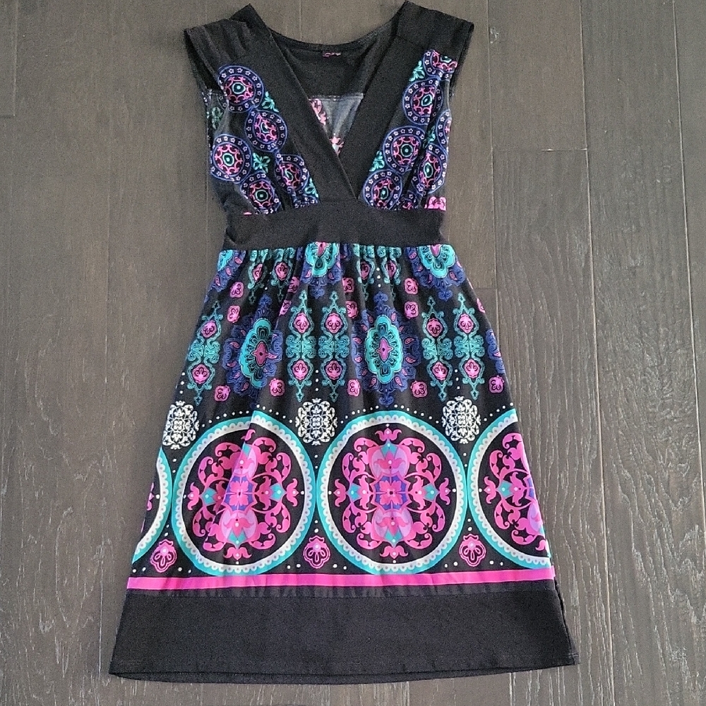 Elegant Multicolor Patterned Dress